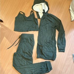 No Boundaries Olive Lounge Set